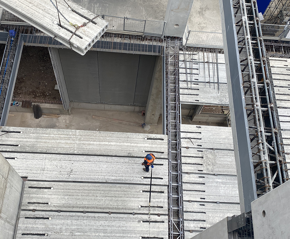 Dal progetto alla fine| Sterchele Group – 4 1000 righe in fondo Sterchele Group si occupa di tutto, dalla progettazione alla realizzazione del tuo progetto.