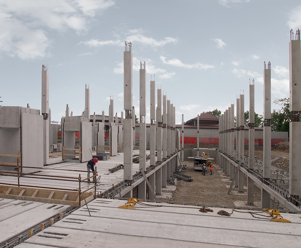 Dal progetto alla fine| Sterchele Group – 5 1000 righe in fondo Sterchele Group si occupa di tutto, dalla progettazione alla realizzazione del tuo progetto.